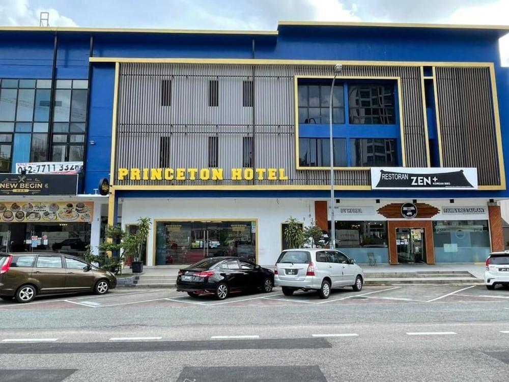 Hotel Zamburger Bukit Indah جوهر بهرو المظهر الخارجي الصورة